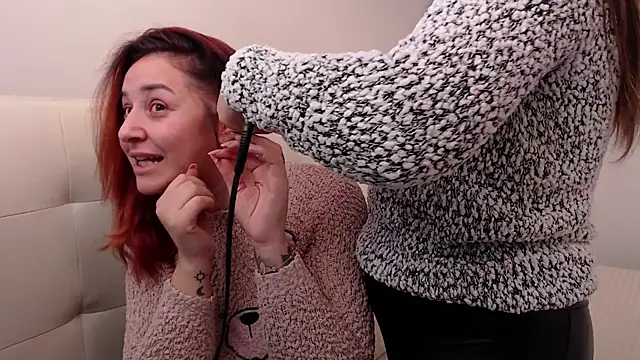 Snapshot of Amy--Samy chatting on 02.11.25 Amy--Samy online show from 02.11.25