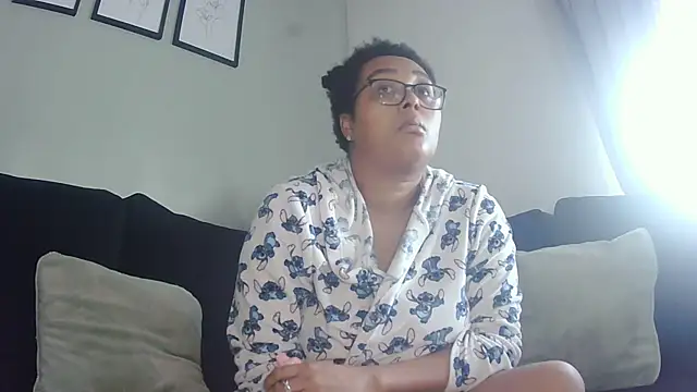 vanilla chocolate23 online show from 11.13.25