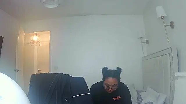 vanilla chocolate23 online show from 02.13.26