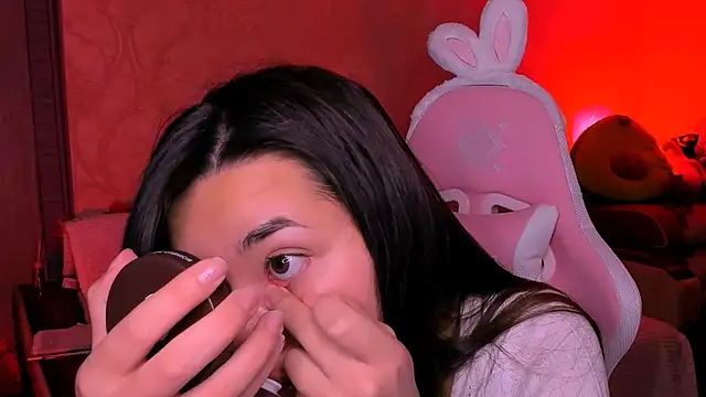 Swee Alicee online show from 09.30.25