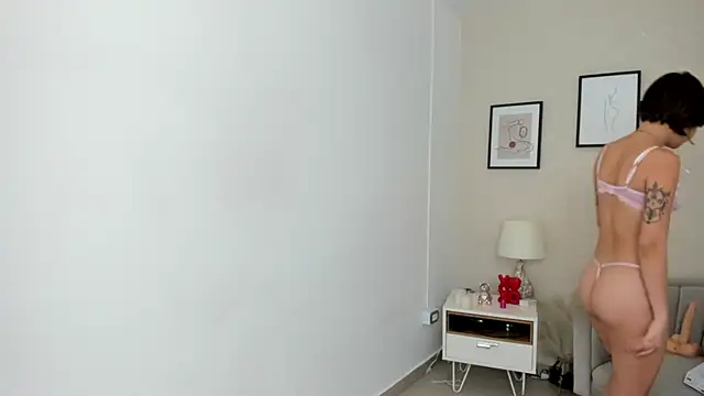 Snapshot of Hellen_coy chatting on 03.05.25 Hellen coy online show from 03.05.25