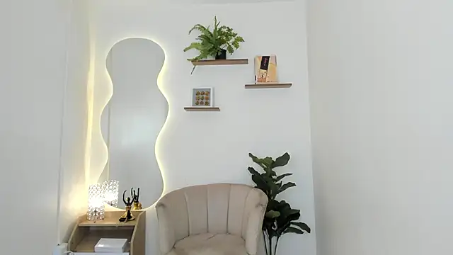 Hellen coy online show from 10.24.25