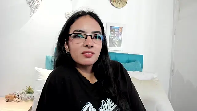 emily figueroa online show from 12.10.24