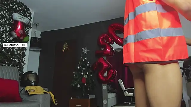 Snapshot of _EUFRATES_ chatting on 01.05.25 EUFRATES online show from 01.05.25