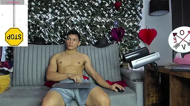 Snapshot of _EUFRATES_ chatting on 02.27.25 EUFRATES online show from 02.27.25