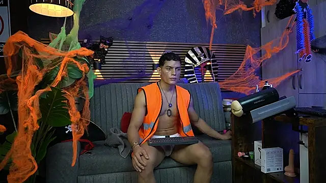 Snapshot of _EUFRATES_ chatting on 10.06.25 EUFRATES online show from 10.06.25