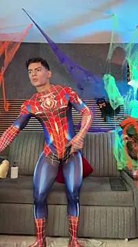 Snapshot of _EUFRATES_ chatting on 10.26.25 EUFRATES online show from 10.26.25