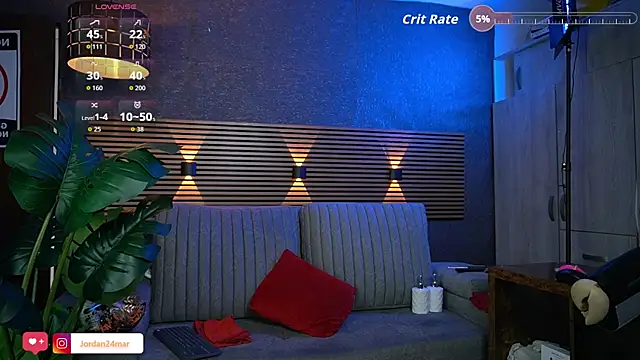 Snapshot of _EUFRATES_ chatting on 11.05.25 EUFRATES online show from 11.05.25