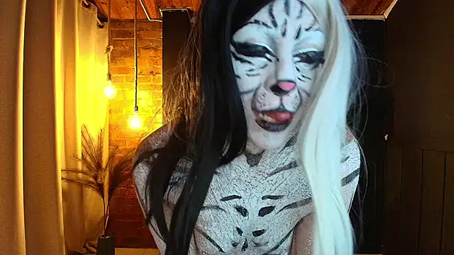 sahra taylor  online show from 10.31.25