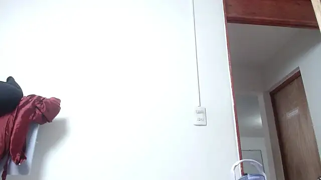 Nicol Love0 online show from 12.07.24