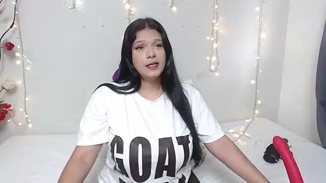 Nicol Love0 online show from 01.09.25