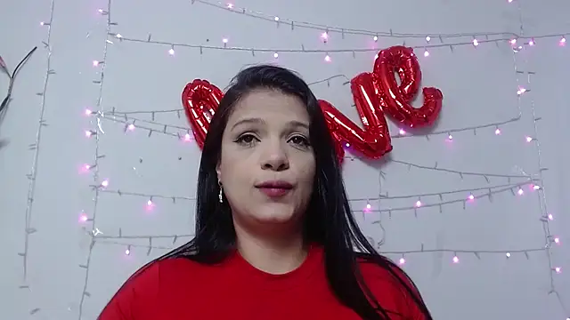 Nicol Love0 online show from 02.20.25