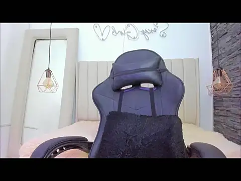 Zoeth Ruiz online show from 09.25.25