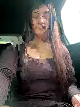 Snapshot of AhriCutte chatting on 10.20.25 AhriCutte online show from 10.20.25