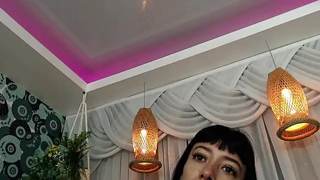 Snapshot of Zoe_Vixen chatting on 03.21.25 Zoe Vixen online show from 03.21.25