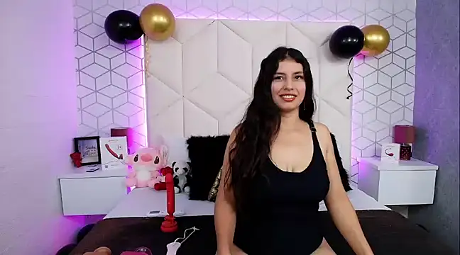 Snapshot of MadelineBeckert chatting on 01.21.25 MadelineBeckert online show from 01.21.25