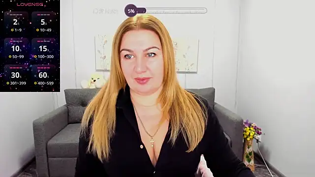 Lili Crossi online show from 12.02.24