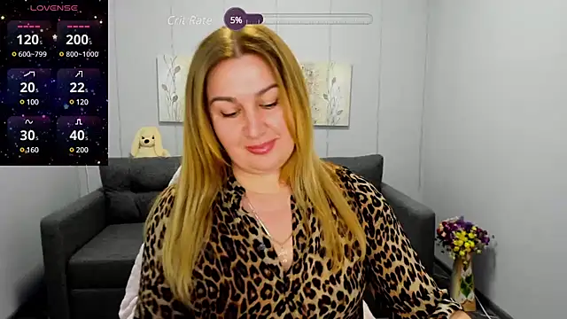 Lili Crossi online show from 12.16.24