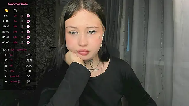 kate8ketee8 online show from 12.22.24