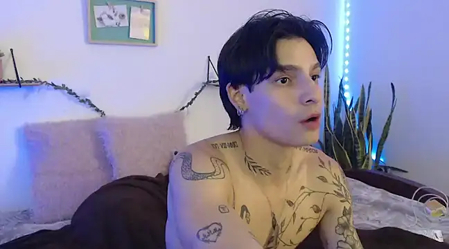 Apolo Hidalgo01 online show from 01.08.25