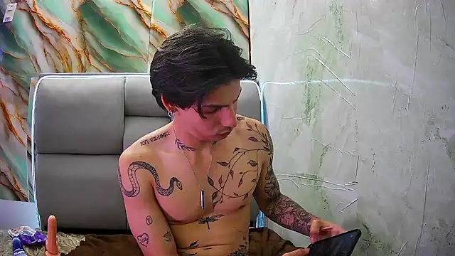 Apolo Hidalgo01 online show from 02.03.25