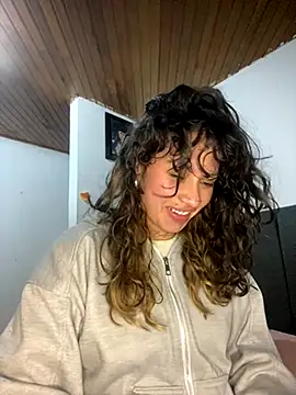 Andi9  online show from 10.16.25