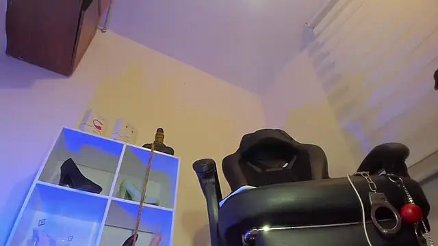 charlotte joliedart online show from 09.18.25