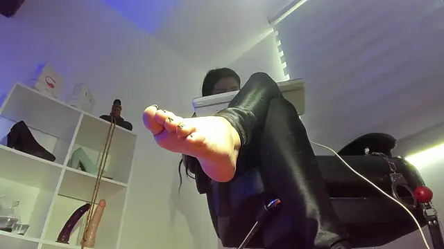 charlotte joliedart online show from 09.23.25