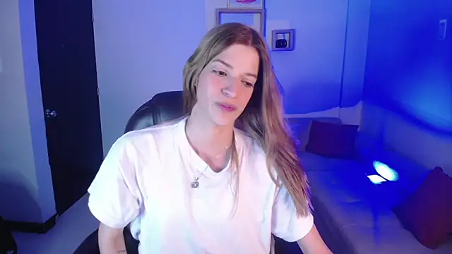 Nora Vennucci online show from 12.31.24