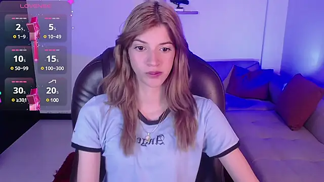 Nora Vennucci online show from 01.23.25