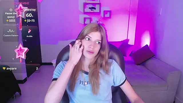 Nora Vennucci online show from 01.30.25