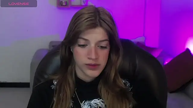 Nora Vennucci online show from 02.01.25