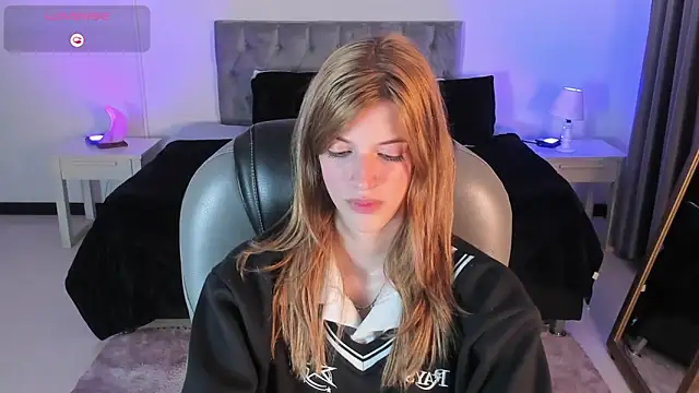 Nora Vennucci online show from 03.01.25