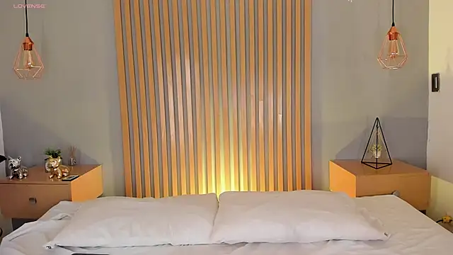 mary suarez online show from 02.18.25