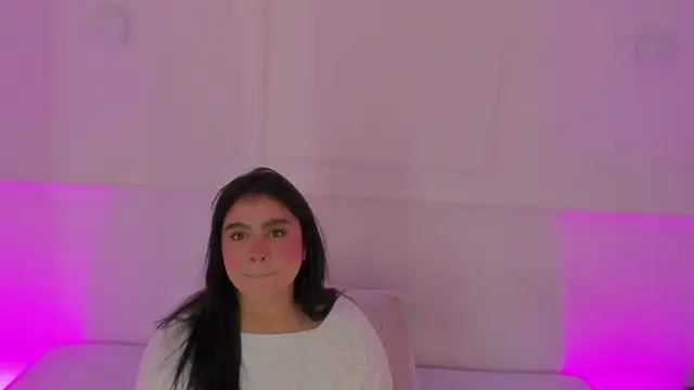 mary suarez online show from 10.02.25