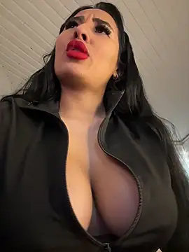 Anily Lovely online show from 01.17.25