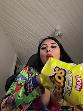 Anily Lovely online show from 01.19.25