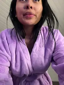 Anily Lovely online show from 01.24.25