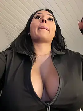 Anily Lovely online show from 01.25.25