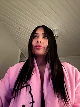 Anily Lovely online show from 10.11.25