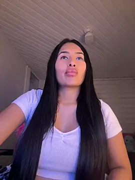 Anily Lovely online show from 11.08.25