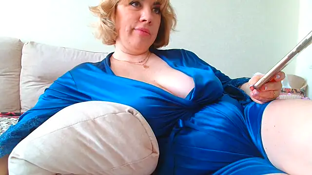 Brionia online show from 02.18.25