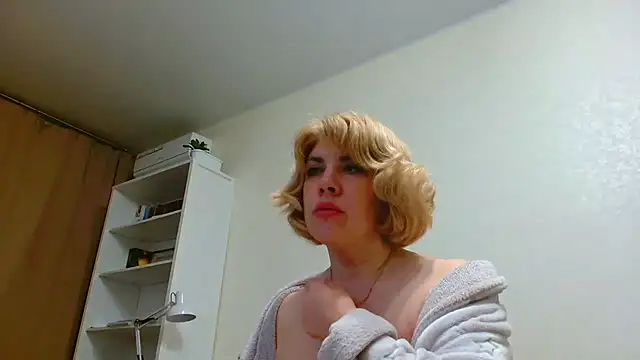 Brionia online show from 02.18.25