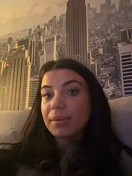 EsmeeLuv online show from 12.28.24