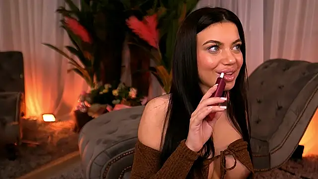 EsmeeLuv online show from 03.06.25