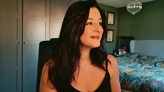 Snapshot of flatwhite0 chatting on 11.25.25 flatwhite0 online show from 11.25.25