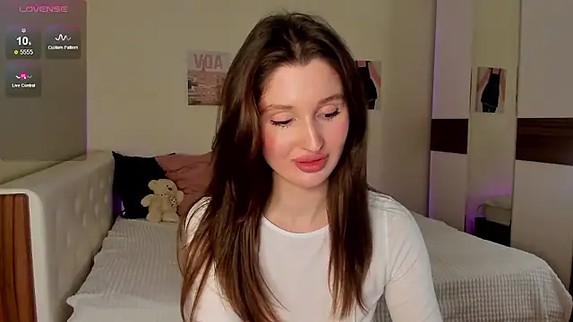 Snapshot of tender_babyy chatting on 12.04.24 tender babyy online show from 12.04.24