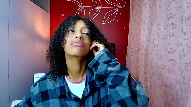 Zia Green online show from 02.22.25