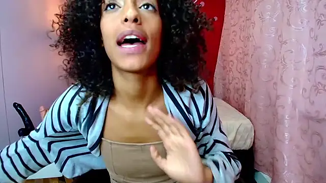 Zia Green online show from 02.25.25