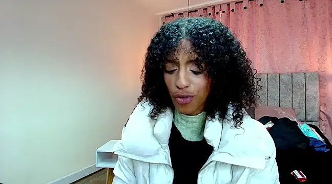 Zia Green online show from 03.08.25